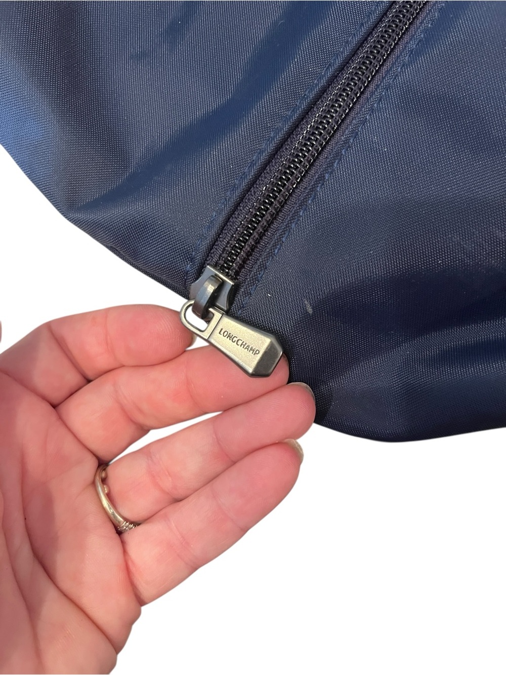 NWOT Longchamp Le Pliage extendable Travel Bag Navy Duffel Bag Leather Trim - Picture 3 of 3